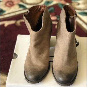 Aldo Boots RUSOVA Size 8